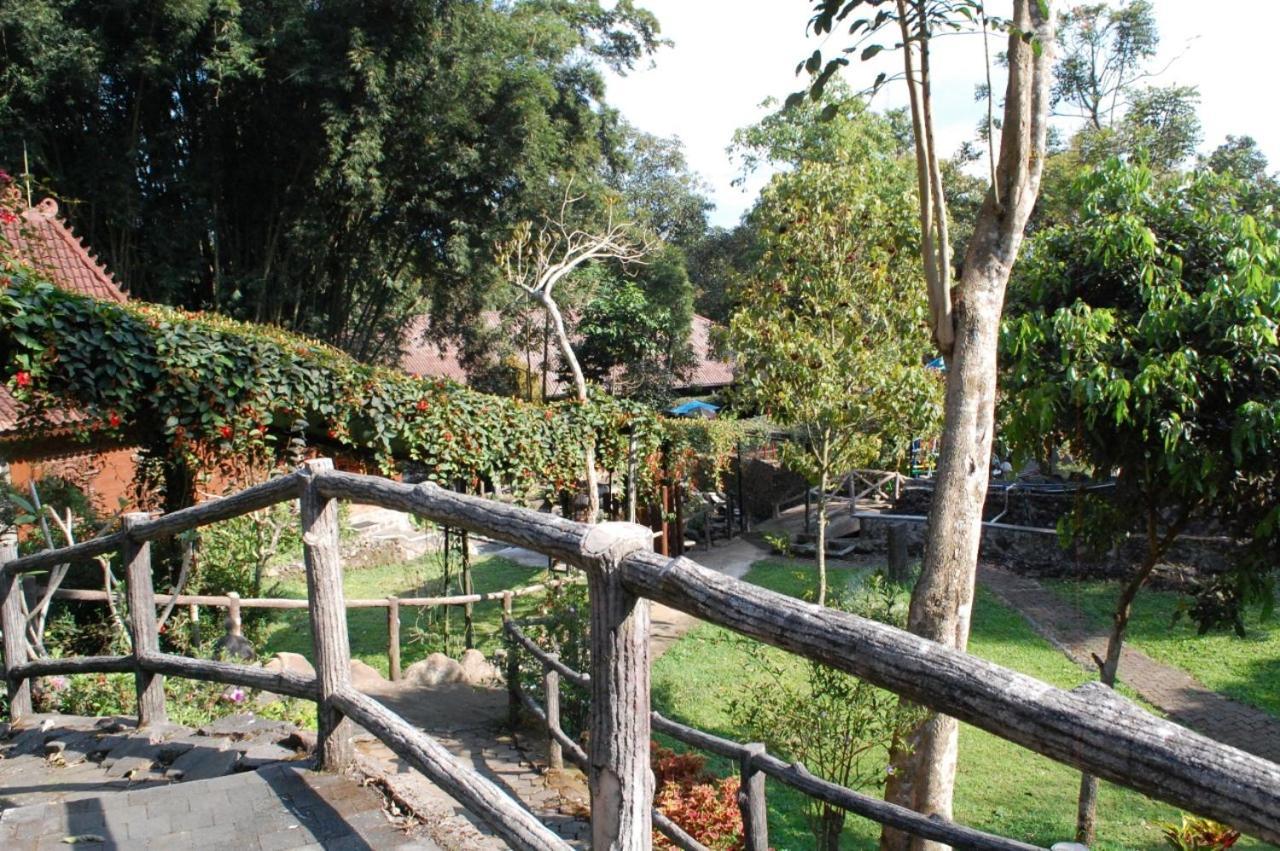 Green Valley Resort Bandungan Luaran gambar
